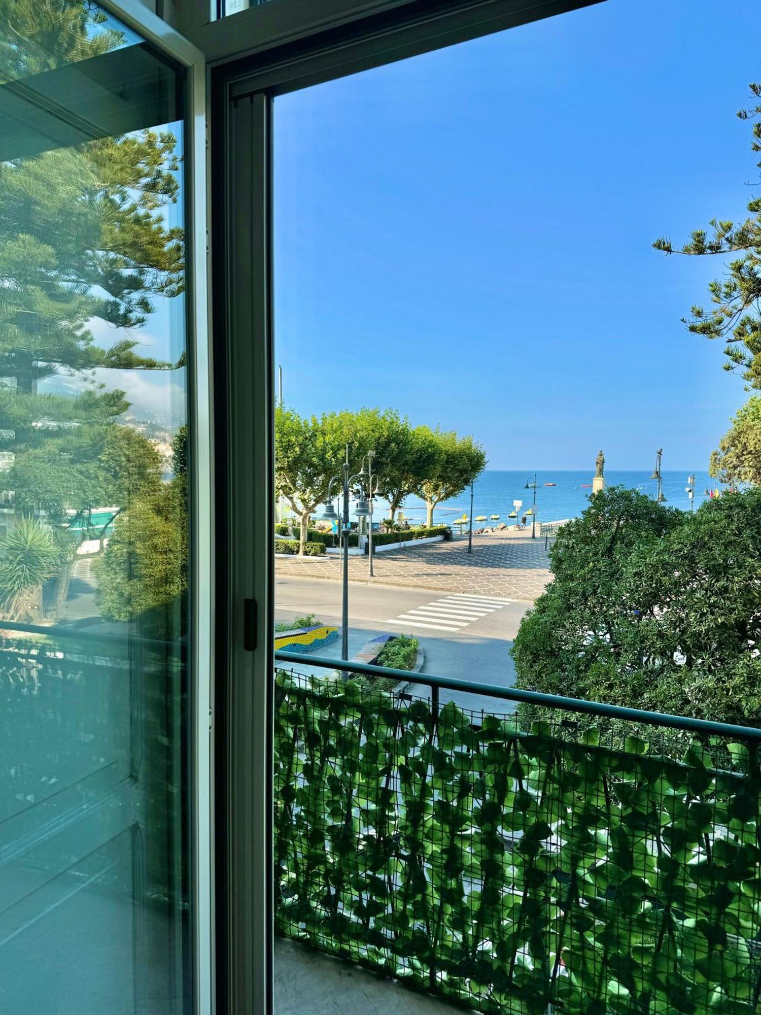 마이오리 Uno Sguardo Sul Mare 빌라 외부 사진